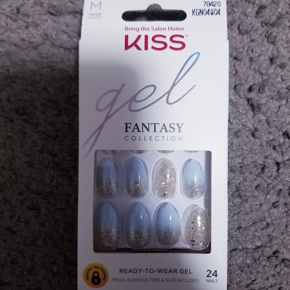 Kiss Gel Fantasy Press-On Nails Medium Length Blue and Silver Glitter